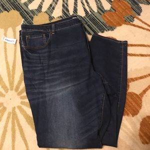 Old navy Rockstar 28 plus long jeans